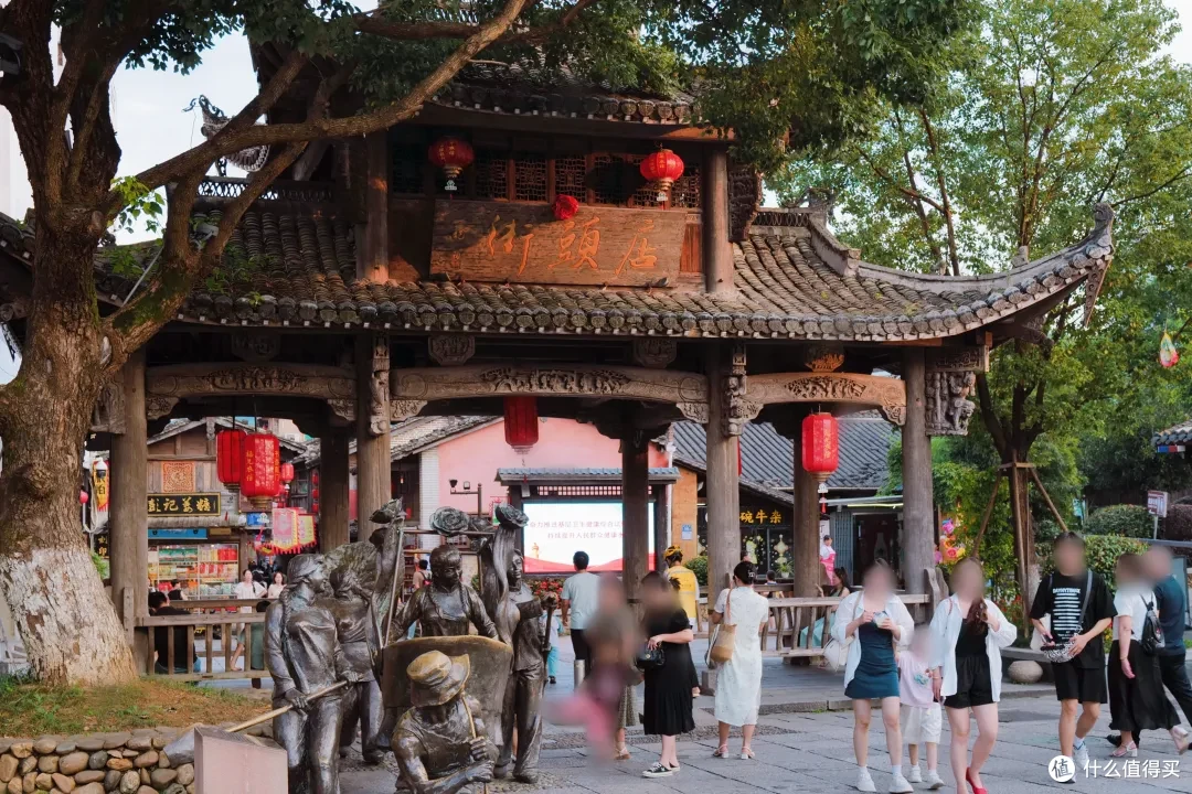 和凤凰古城齐名，还是第九大菜系的发源地，值得来吗？