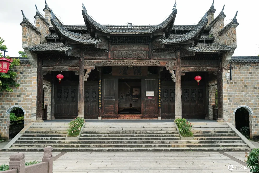 和凤凰古城齐名，还是第九大菜系的发源地，值得来吗？