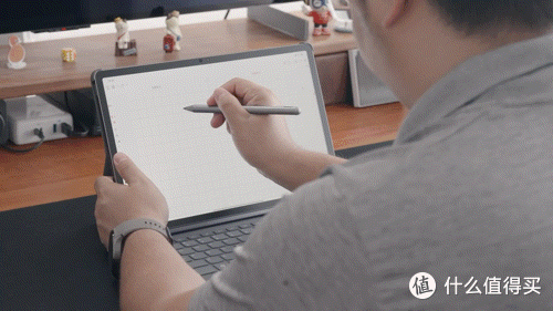 联想小新 Pad Pro 12.7 解读:大屏办公娱乐 + 跨端超级互联 + AI 专业生产力
