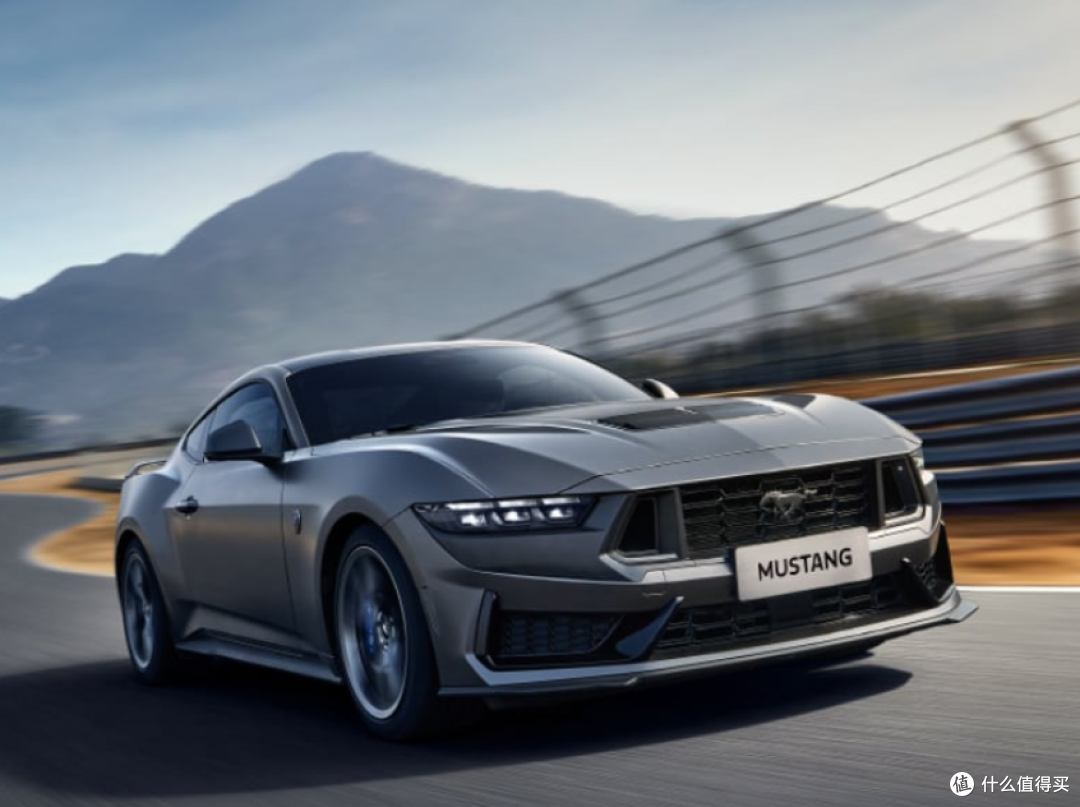 福特Mustang Dark Horse高性能超跑汽车
