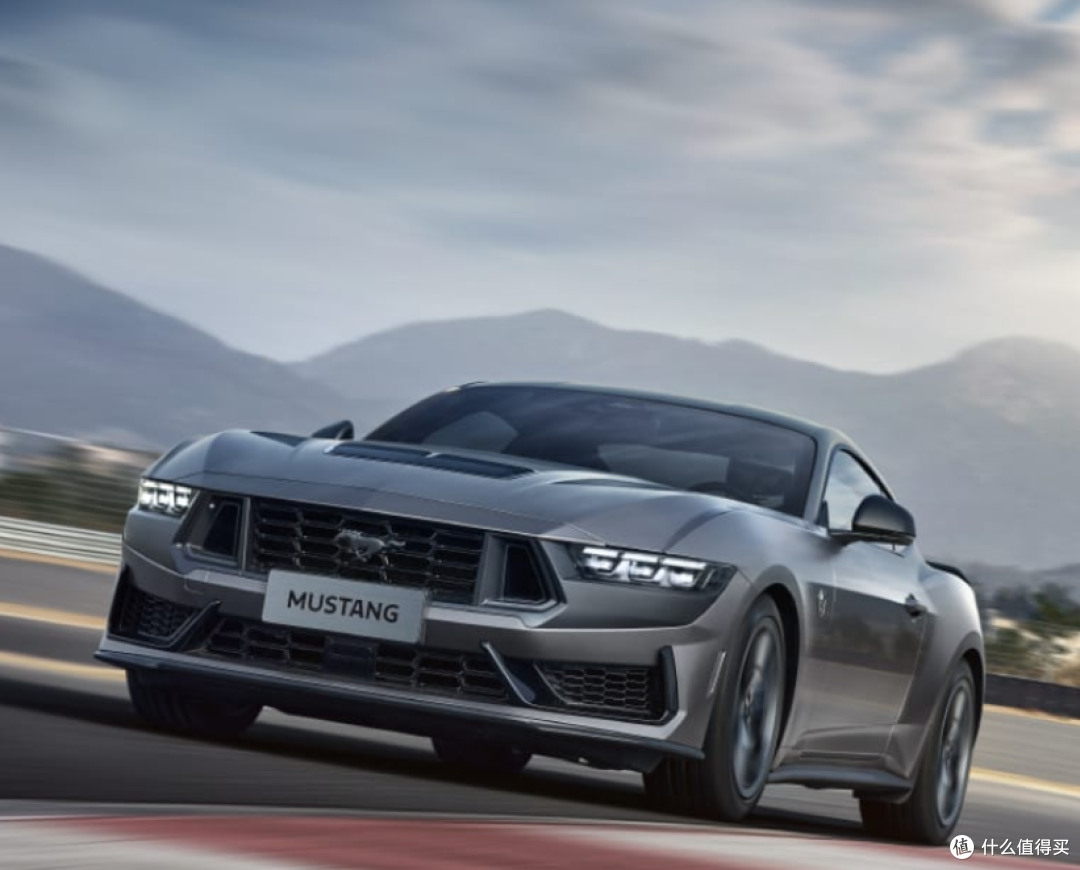 福特Mustang Dark Horse高性能超跑汽车