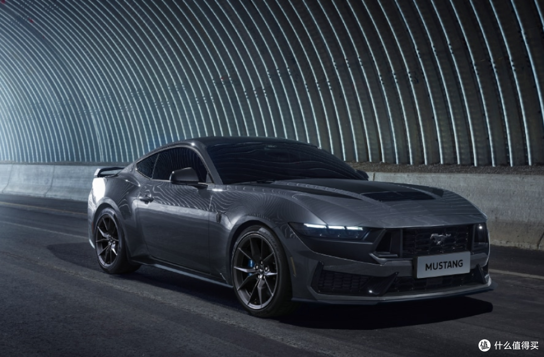 福特Mustang Dark Horse高性能超跑汽车