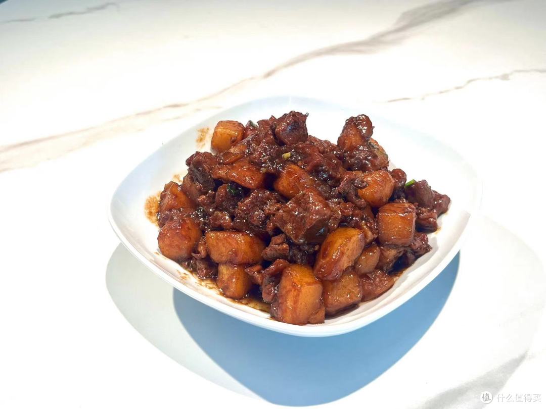 牛肉降了那么多，要不自己在家做份『红烧牛腩』试试？