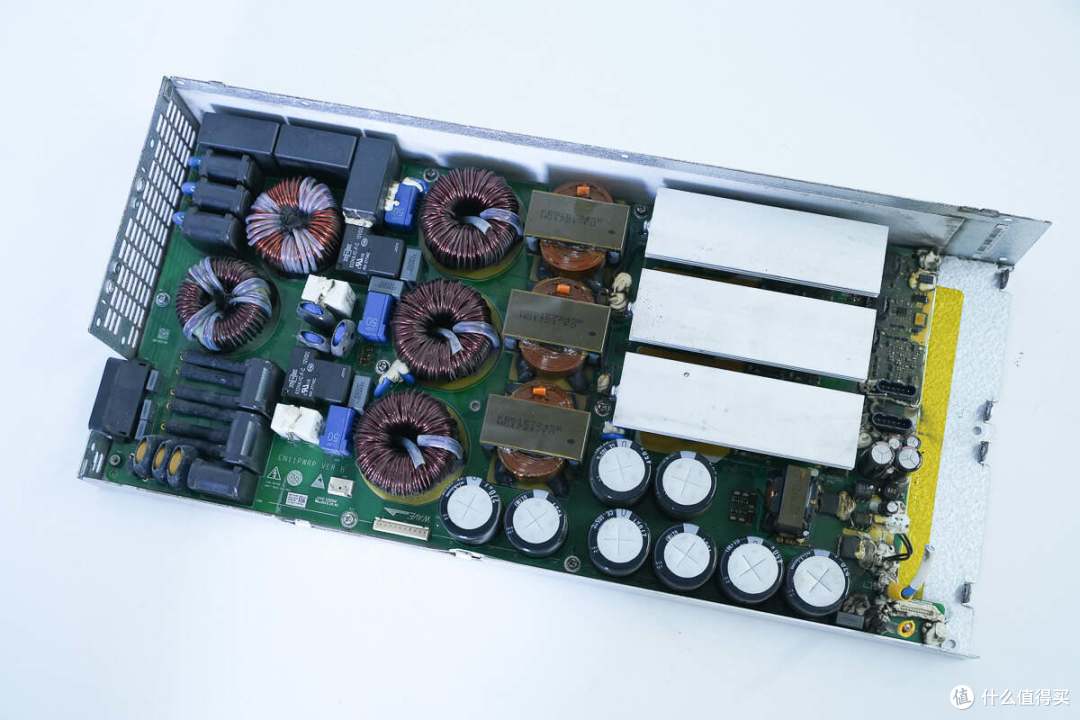 拆解报告：HUAWEI华为新能源汽车直流充电桩15kW充电模块R75020G2
