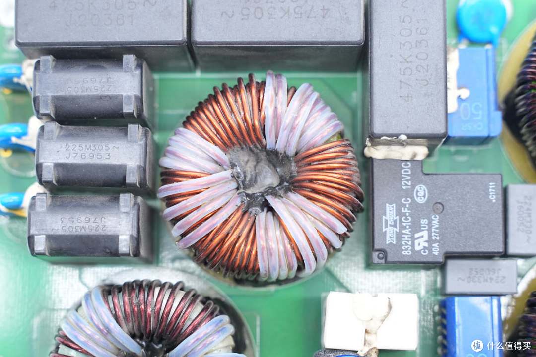 拆解报告：HUAWEI华为新能源汽车直流充电桩15kW充电模块R75020G2