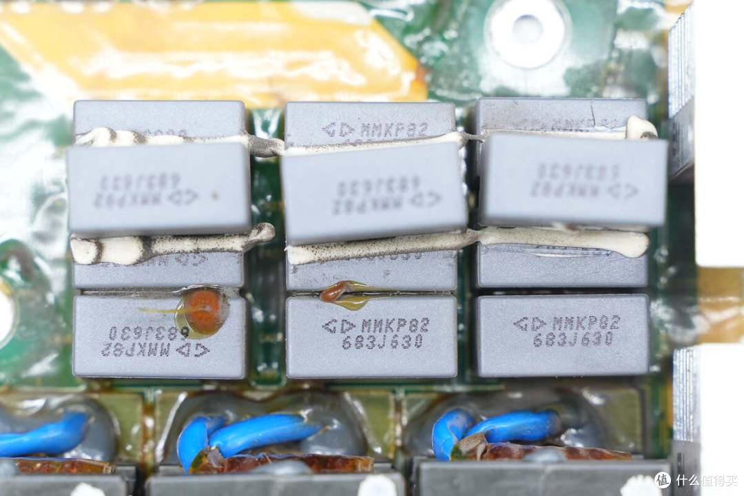 拆解报告：HUAWEI华为新能源汽车直流充电桩15kW充电模块R75020G2
