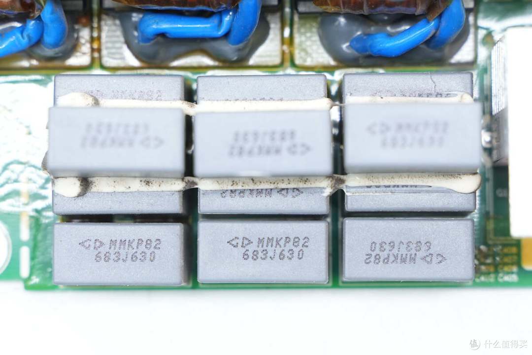 拆解报告：HUAWEI华为新能源汽车直流充电桩15kW充电模块R75020G2