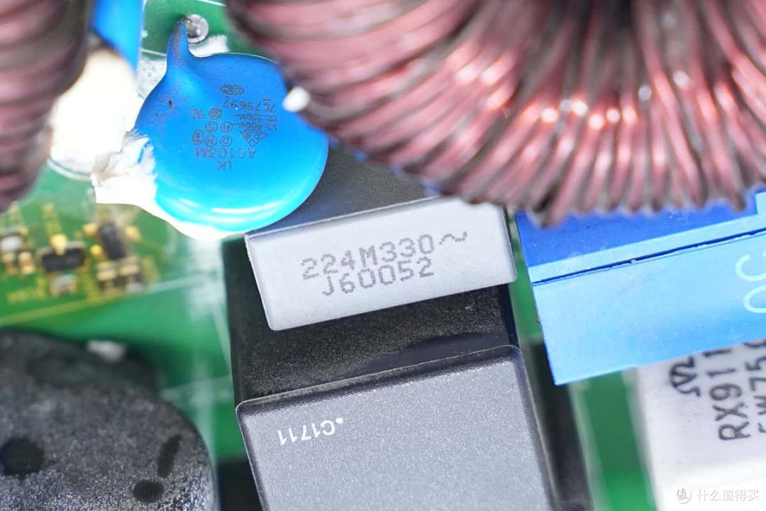 拆解报告：HUAWEI华为新能源汽车直流充电桩15kW充电模块R75020G2