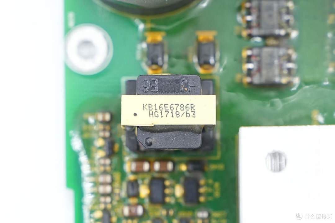 拆解报告：HUAWEI华为新能源汽车直流充电桩15kW充电模块R75020G2