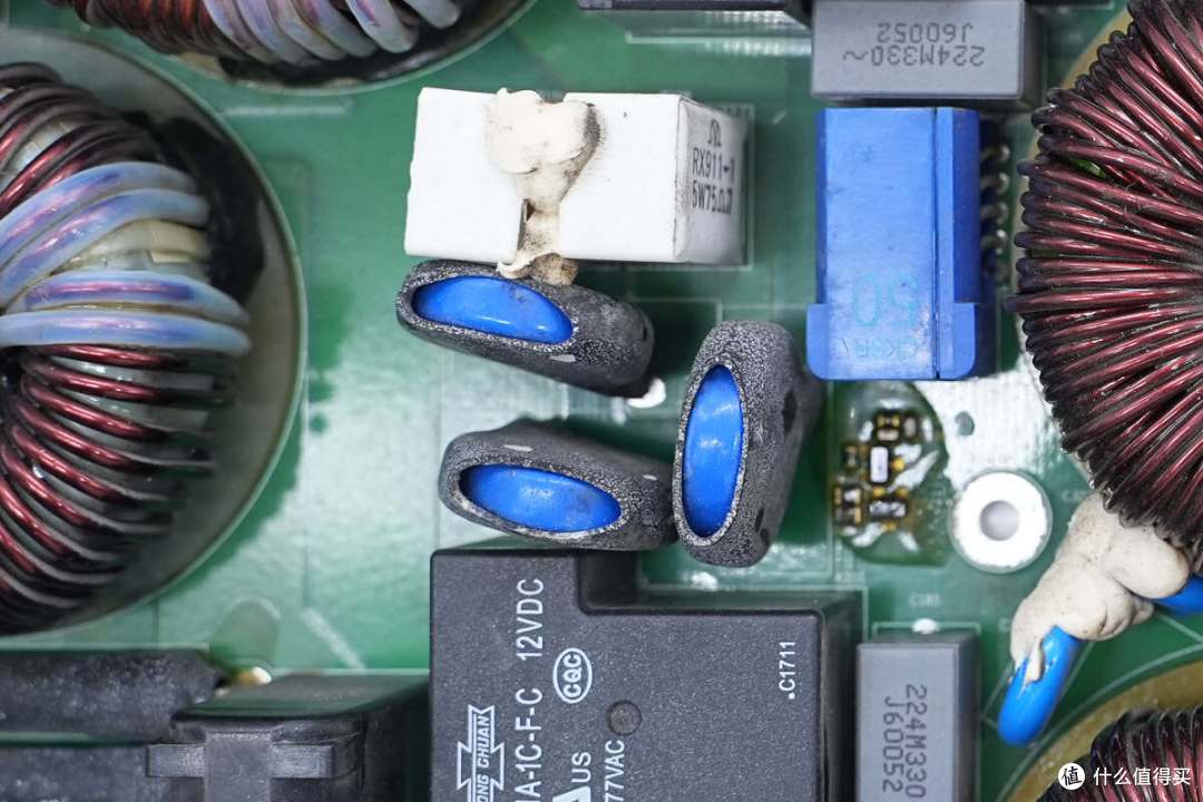 拆解报告：HUAWEI华为新能源汽车直流充电桩15kW充电模块R75020G2