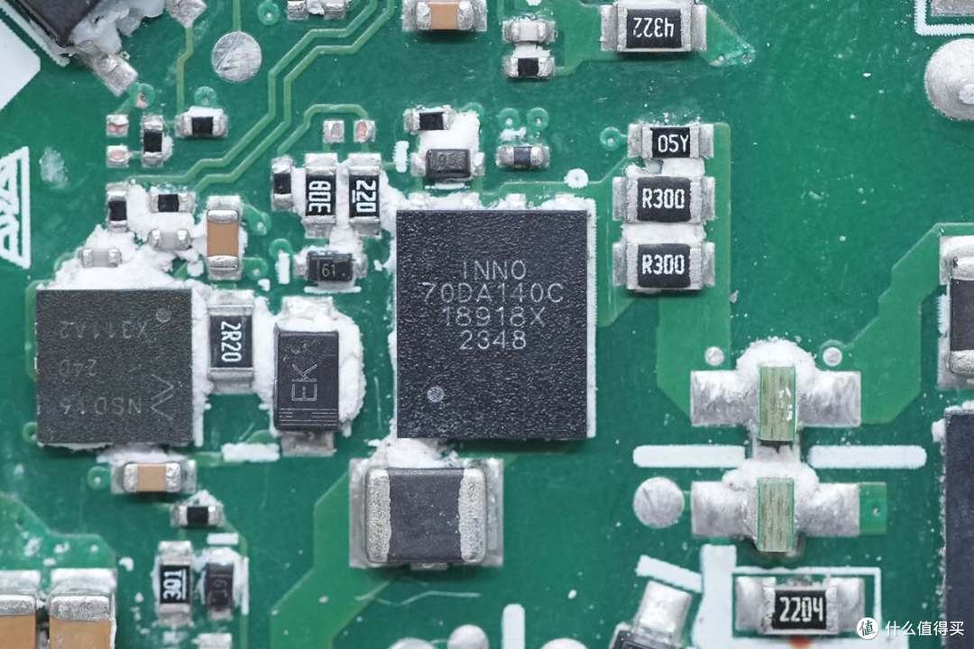 拆解报告:HUAWEI华为140W氮化镓快充充电器HW-200700CP0