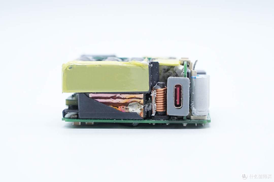 拆解报告:HUAWEI华为140W氮化镓快充充电器HW-200700CP0