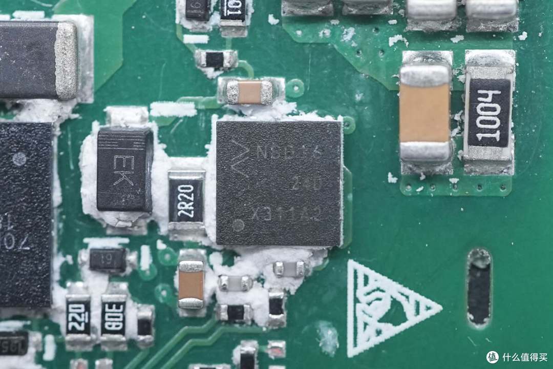拆解报告:HUAWEI华为140W氮化镓快充充电器HW-200700CP0