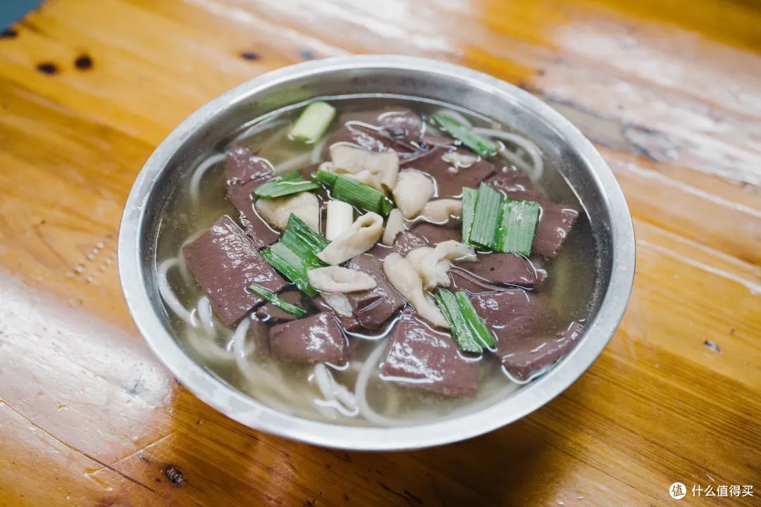 这个城市不仅热衷搞钱,还爱吃!