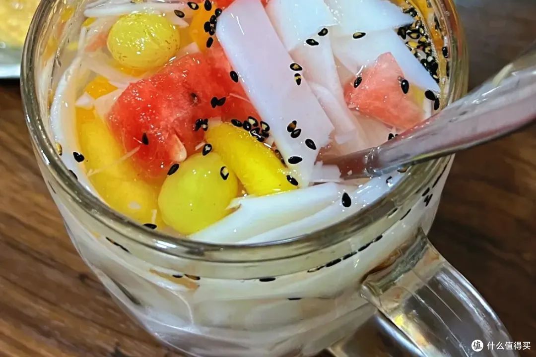 这个城市不仅热衷搞钱,还爱吃!