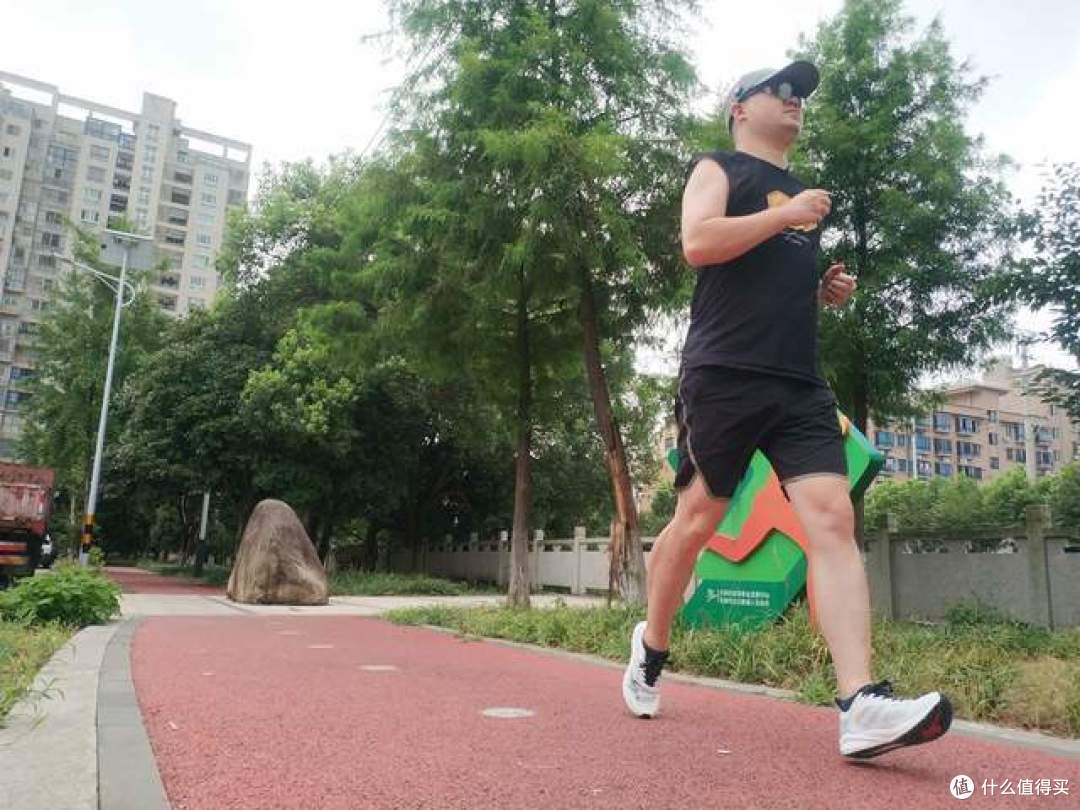 配置拉满的”空调跑鞋“威量炽速1.5！不容错过