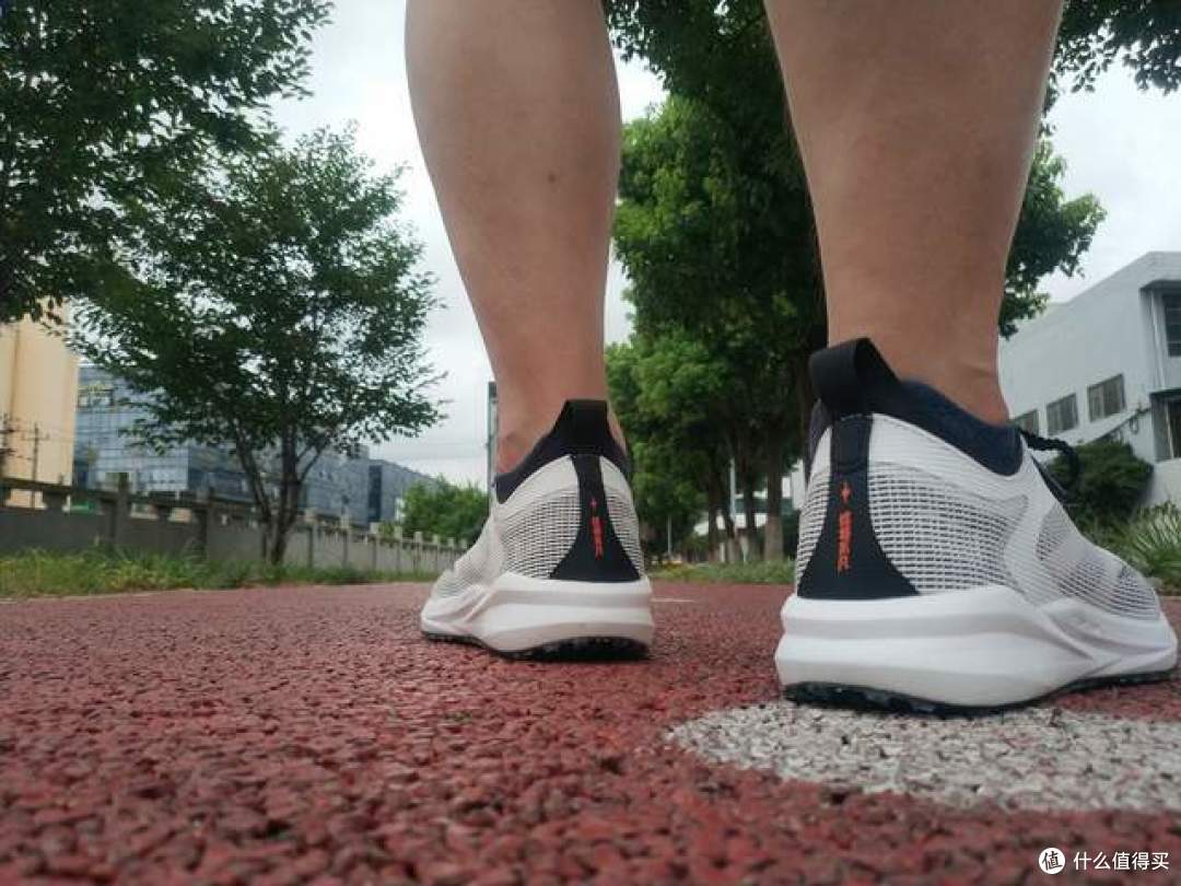 配置拉满的”空调跑鞋“威量炽速1.5！不容错过