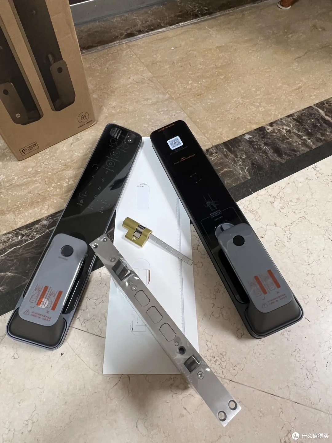 家里有老人孩子的，门锁都给我换成小米智能门锁2人脸识别版，谁用谁知道！
