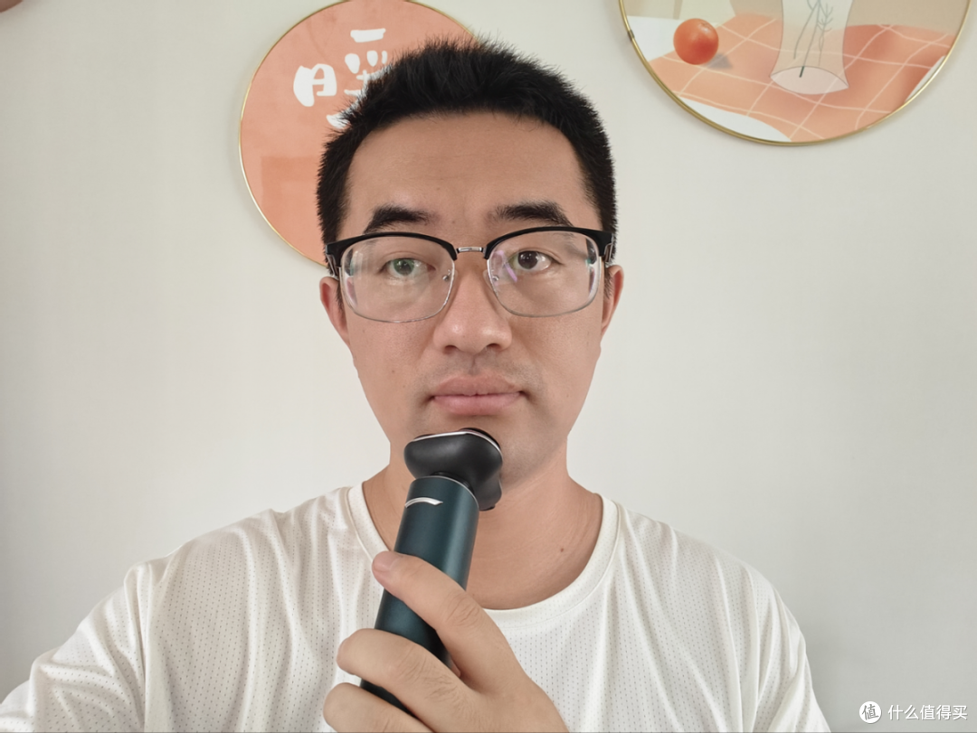 集齐发烧性能,千元级剃须体验-未野MAX剃须刀