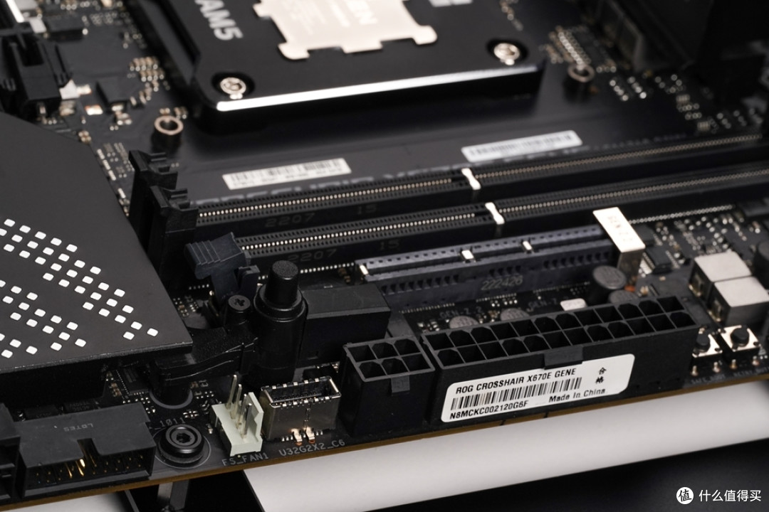 AboStudio Setup Slim+ROG X670E GENE+TUF 4070Super装机分享!