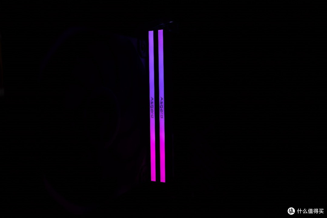战至终章 – 颜值无敌!阿斯加特女武神·瓦尔基里Ⅱ代 DDR5内存晒单