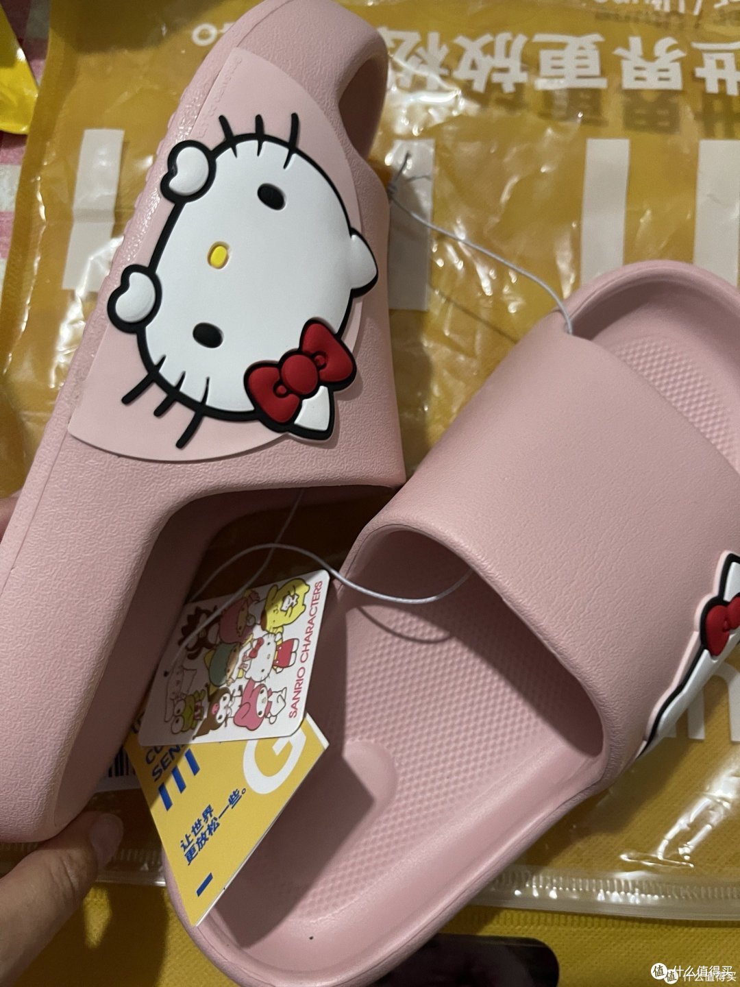 买了很多双的拖鞋
