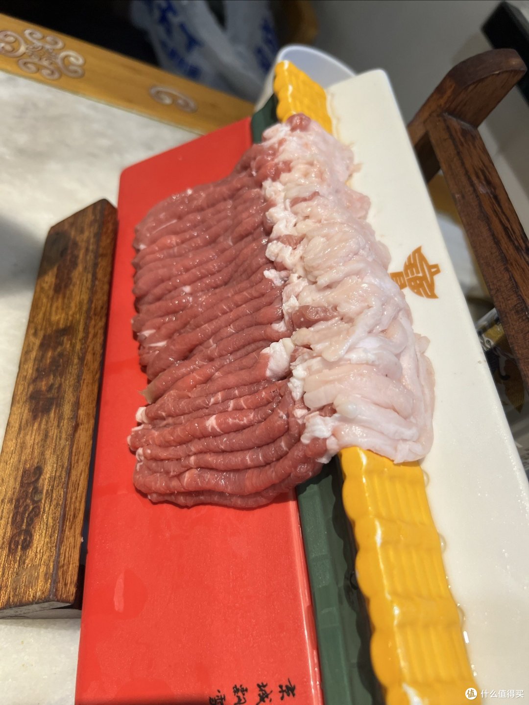 去北京了,一定要尝一下涮肉,吃涮肉就可以去聚宝源!