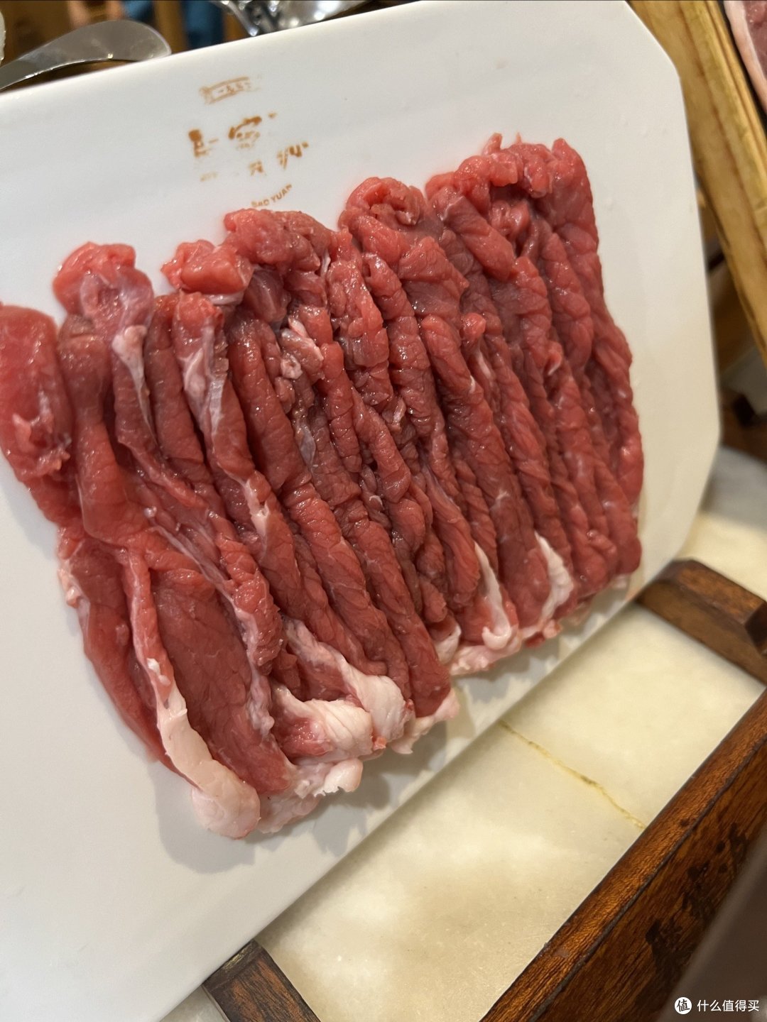 去北京了,一定要尝一下涮肉,吃涮肉就可以去聚宝源!