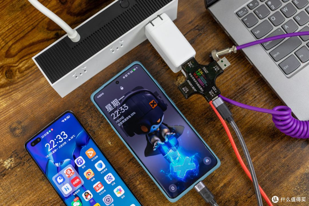 小身板充电快,联想thinkplus GaN65W充电器,三口充电更高效