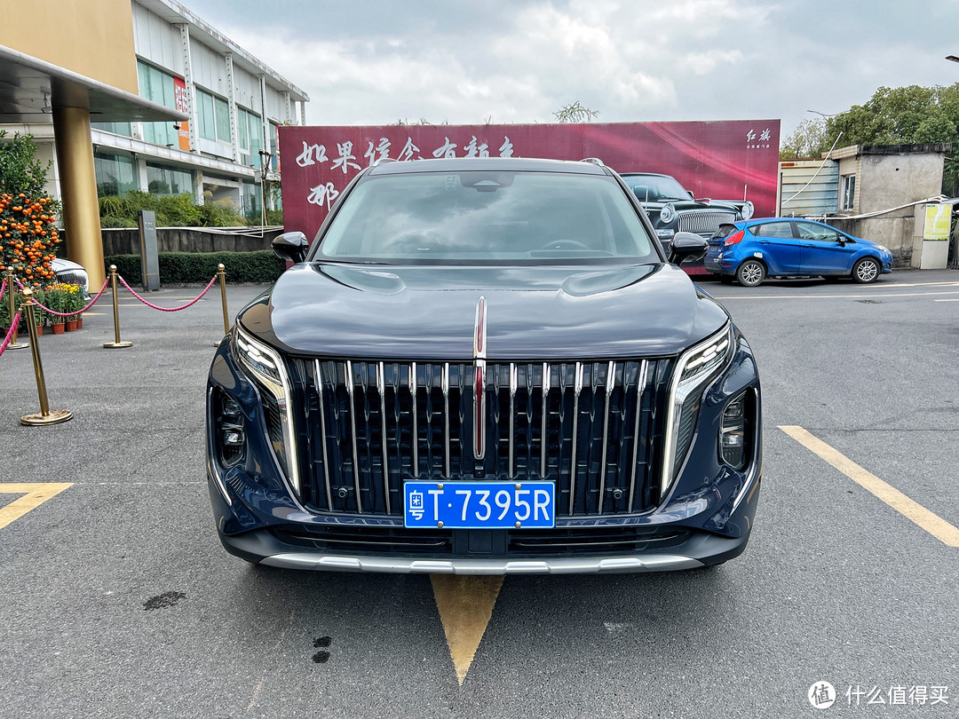 红旗的大七座SUV，有看头嘛？