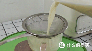蒸汽破壁机是什么？你还在喝涂层拌豆浆吗？蓝宝0涂层蒸汽破壁机测评