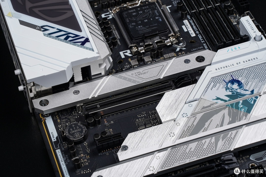 be quiet! Dark Base701+ROG Z790吹雪S+索泰4090 AMP 月白 纯白高性能风冷展示!