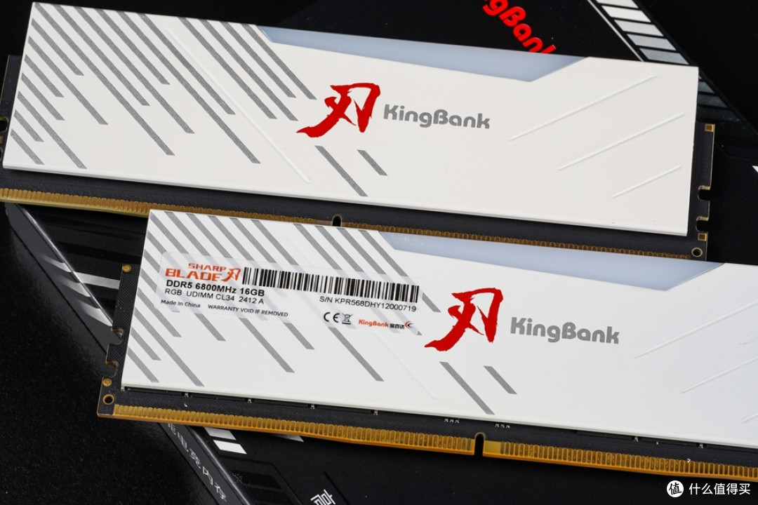 be quiet! Dark Base701+ROG Z790吹雪S+索泰4090 AMP 月白 纯白高性能风冷展示!