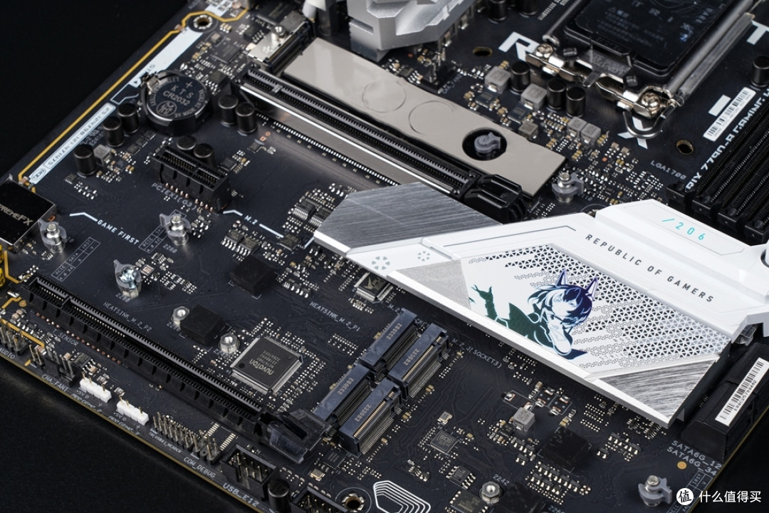 be quiet! Dark Base701+ROG Z790吹雪S+索泰4090 AMP 月白 纯白高性能风冷展示!