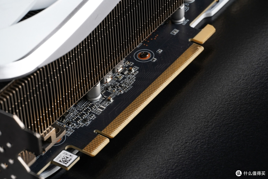 be quiet! Dark Base701+ROG Z790吹雪S+索泰4090 AMP 月白 纯白高性能风冷展示!