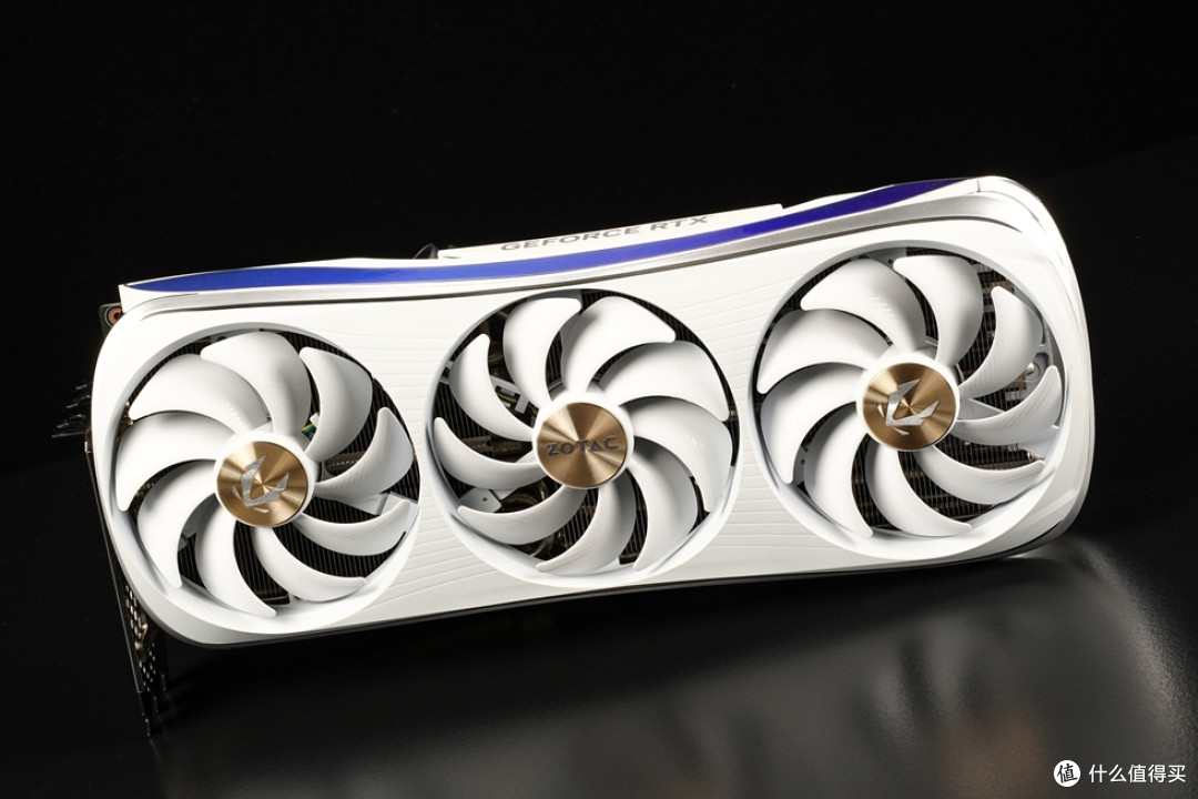 be quiet! Dark Base701+ROG Z790吹雪S+索泰4090 AMP 月白 纯白高性能风冷展示!