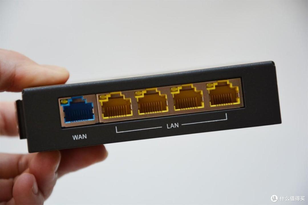 工业路由的最佳解决方案,蒲公英R300A:支持4G上网、智能组网