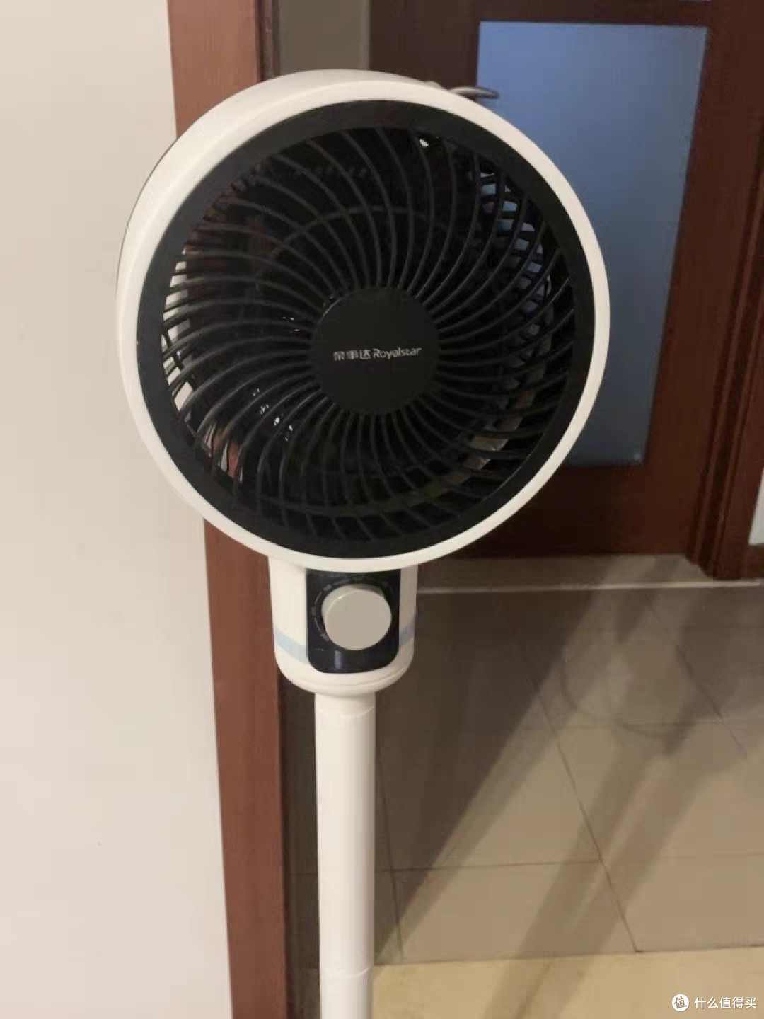 荣事达空气循环扇:夏日宅家清爽必备