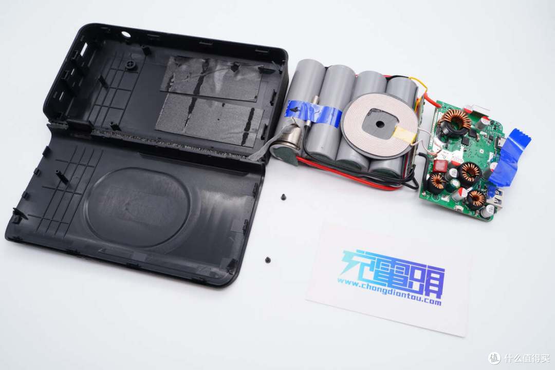 功率更高应用场景更广,23款100W PD快充移动电源拆解汇总
