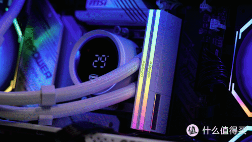 阿斯加特女武神二代DDR5的电竞美学:轻松8000MHz+,不仅好超还颜值拉满