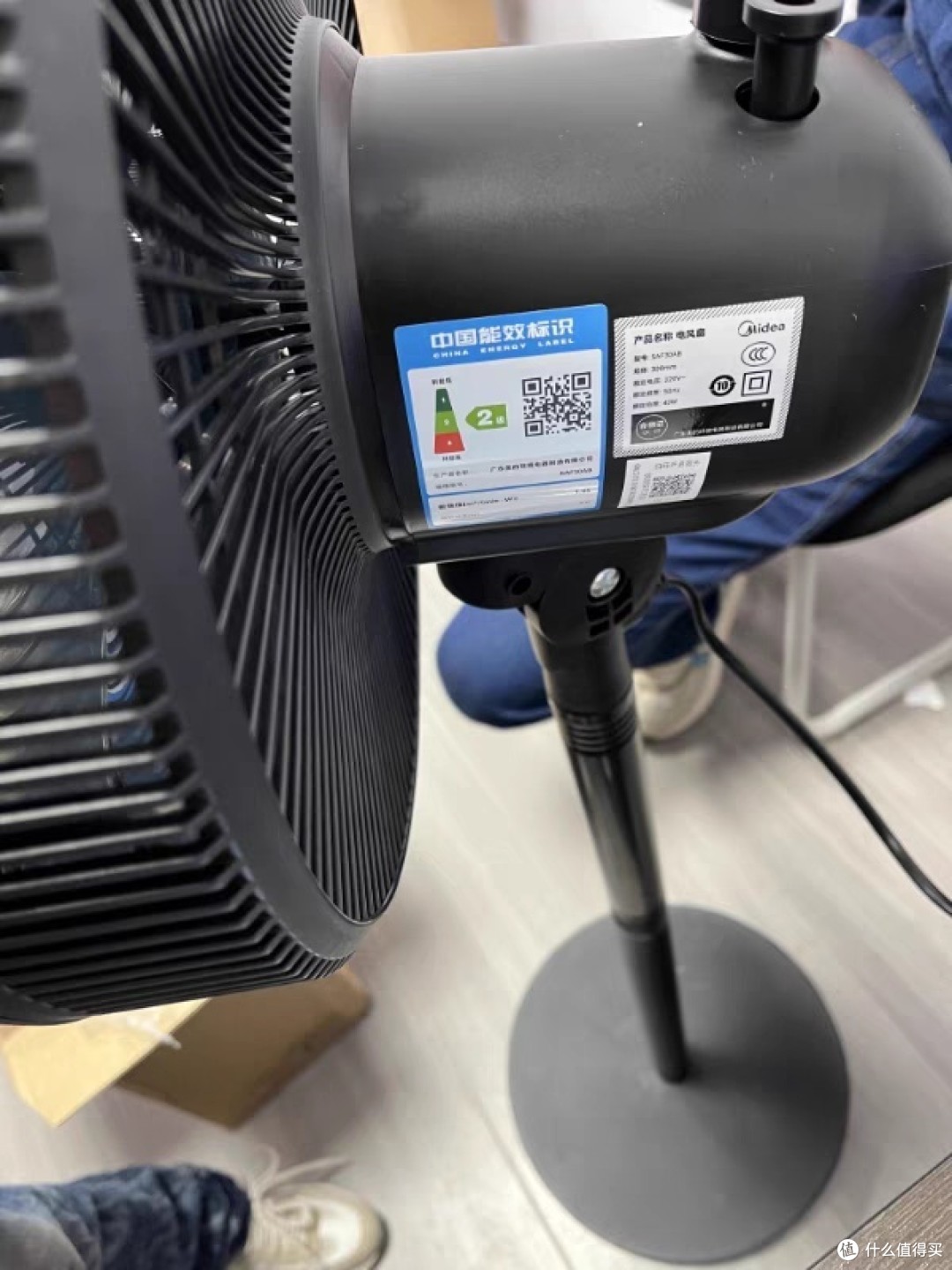 美的空气循环扇：夏日宅家清爽必备