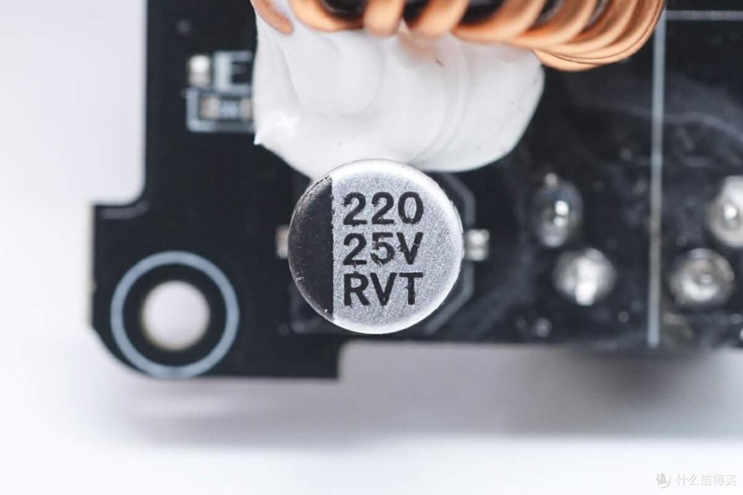 拆解报告：斯丹德72Wh V口电池VB72