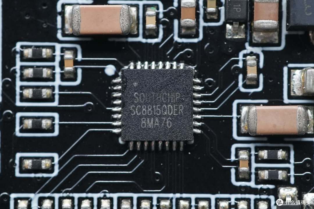 拆解报告：斯丹德72Wh V口电池VB72