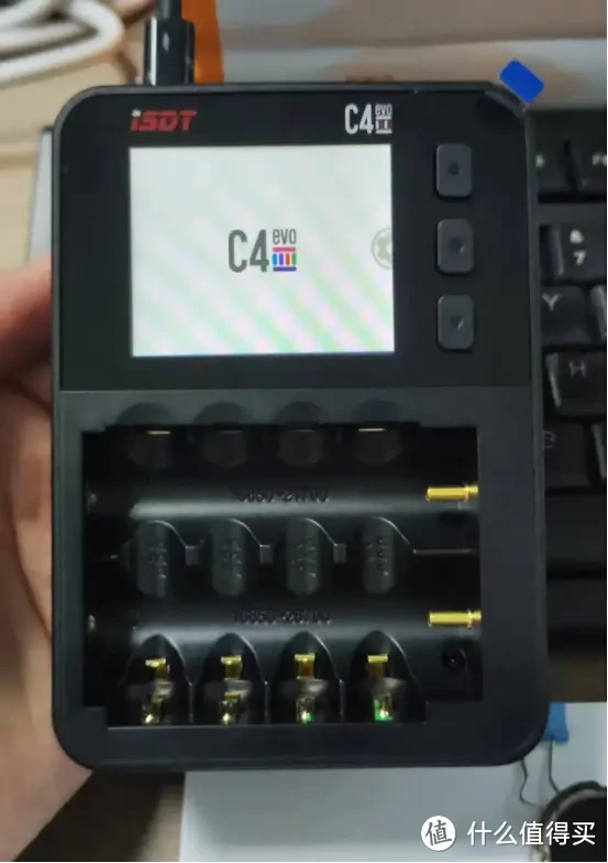 iSDT C4 EVO柱状电池充电器试用报告