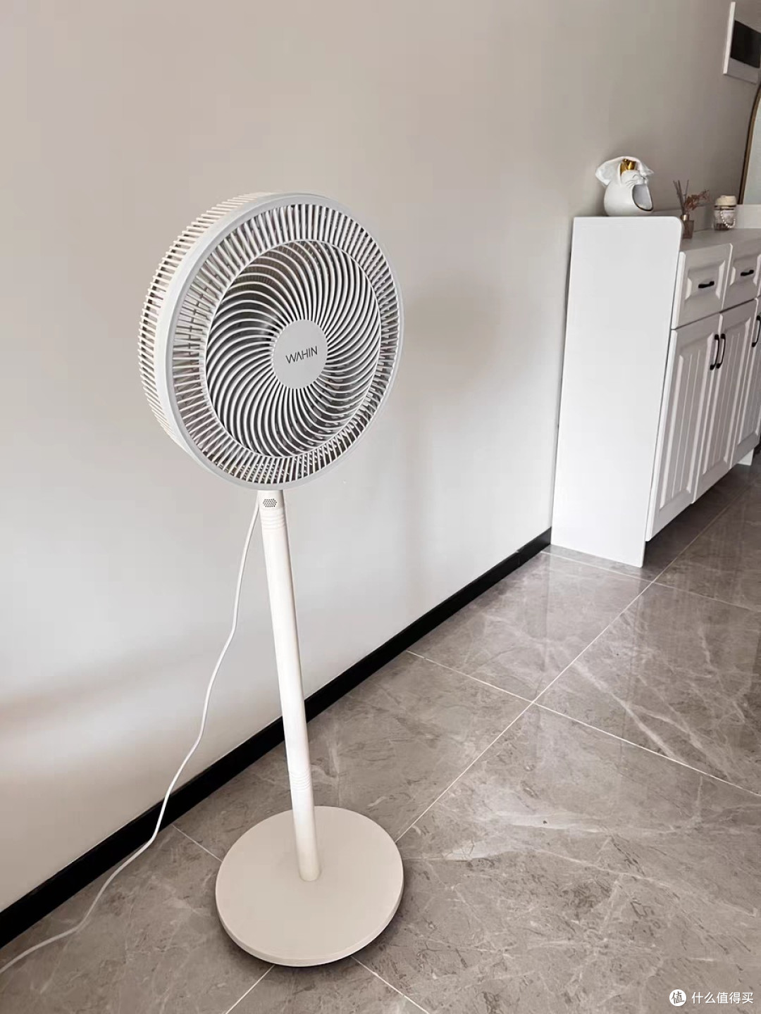 全网低价美的电风扇爆款落地风扇强风静音智能遥控节能省电夏日必备