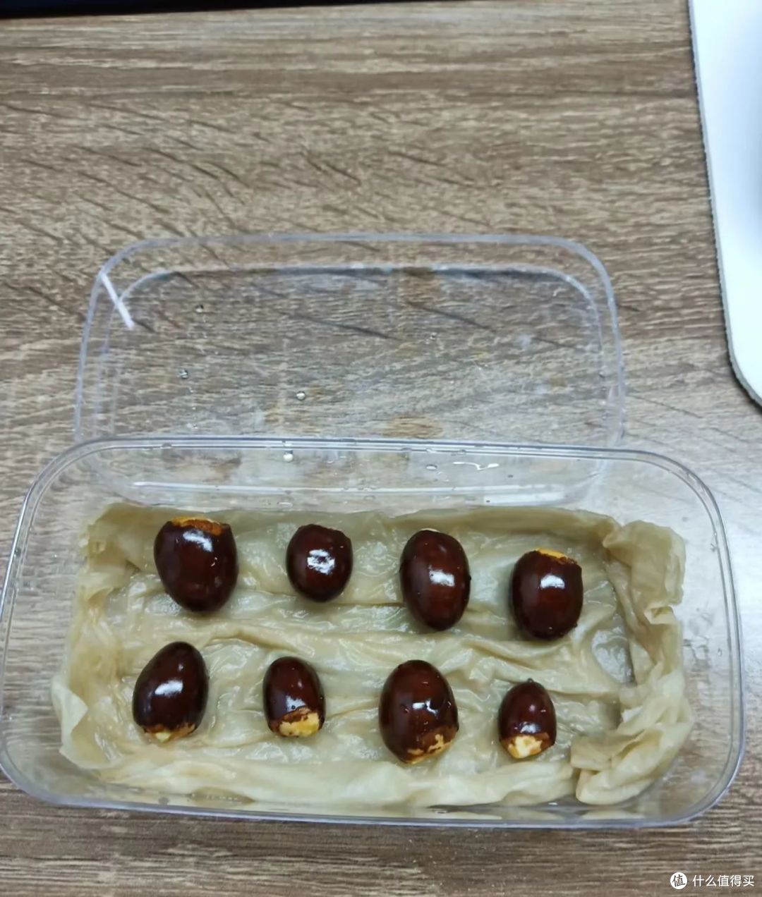 我在工位上“水培水果”,同事争相效仿,老板:送我一盆