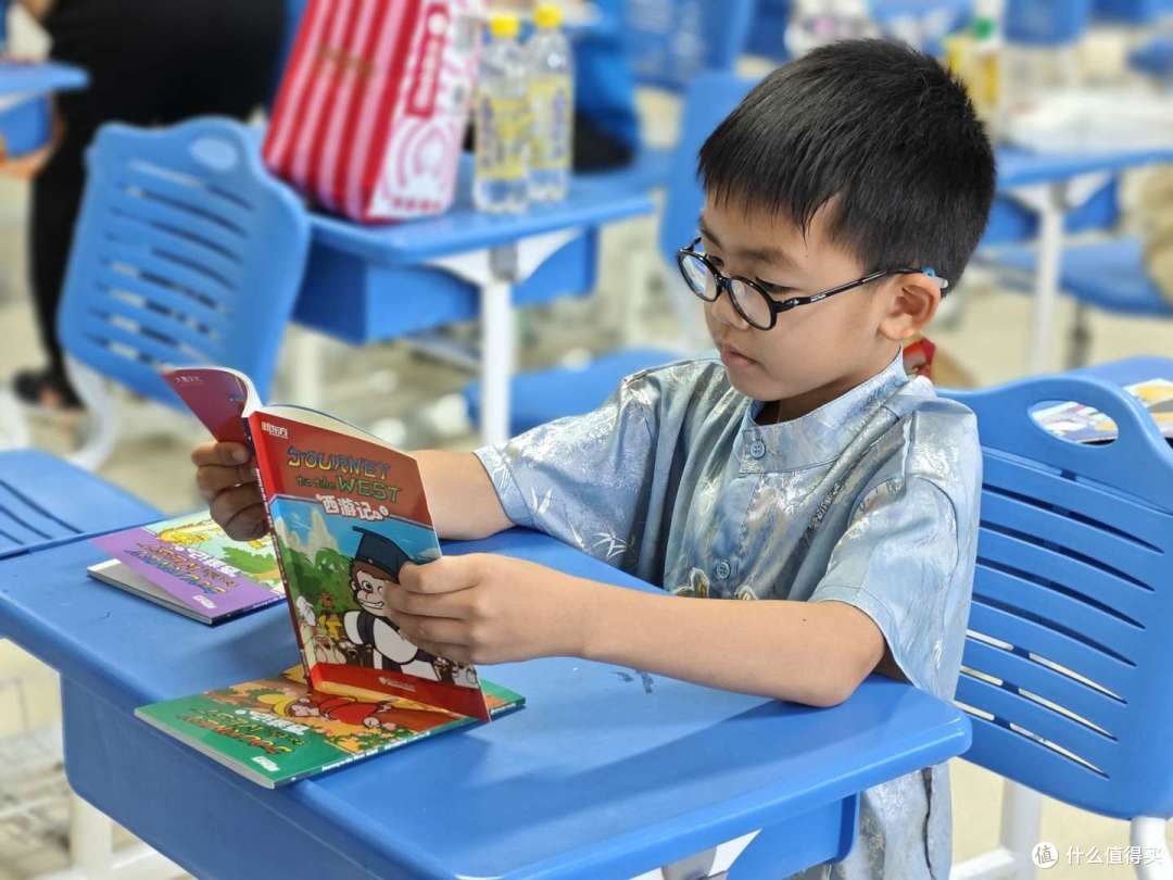 暑假孩子挑选了几本书,都是读了几页就没兴趣了,该怎么办?