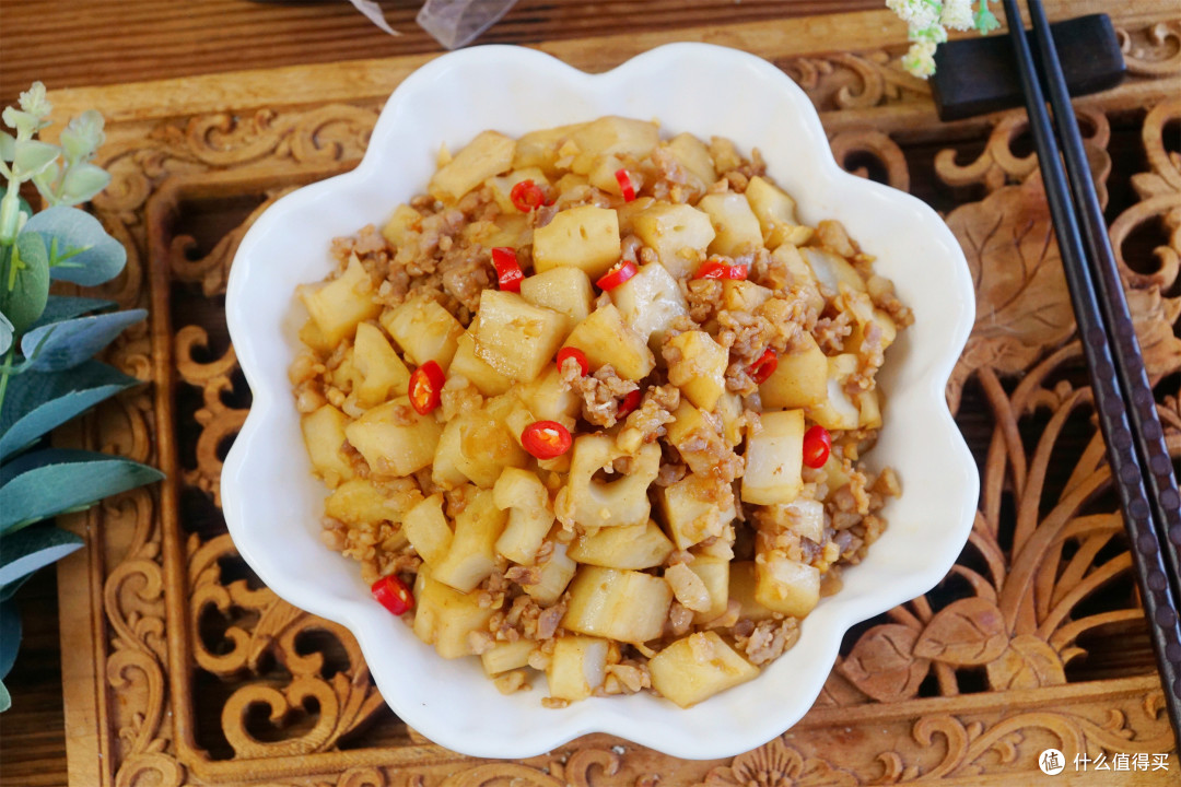 老话“秋藕养人”,立秋前后,聪明人吃莲藕的好方法,爽脆又可口