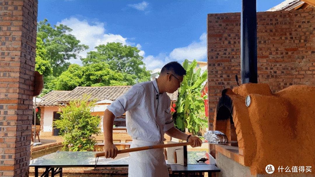 贵港人开车十几公里也要吃的山边村【土窑鸡】，不预约吃不到...