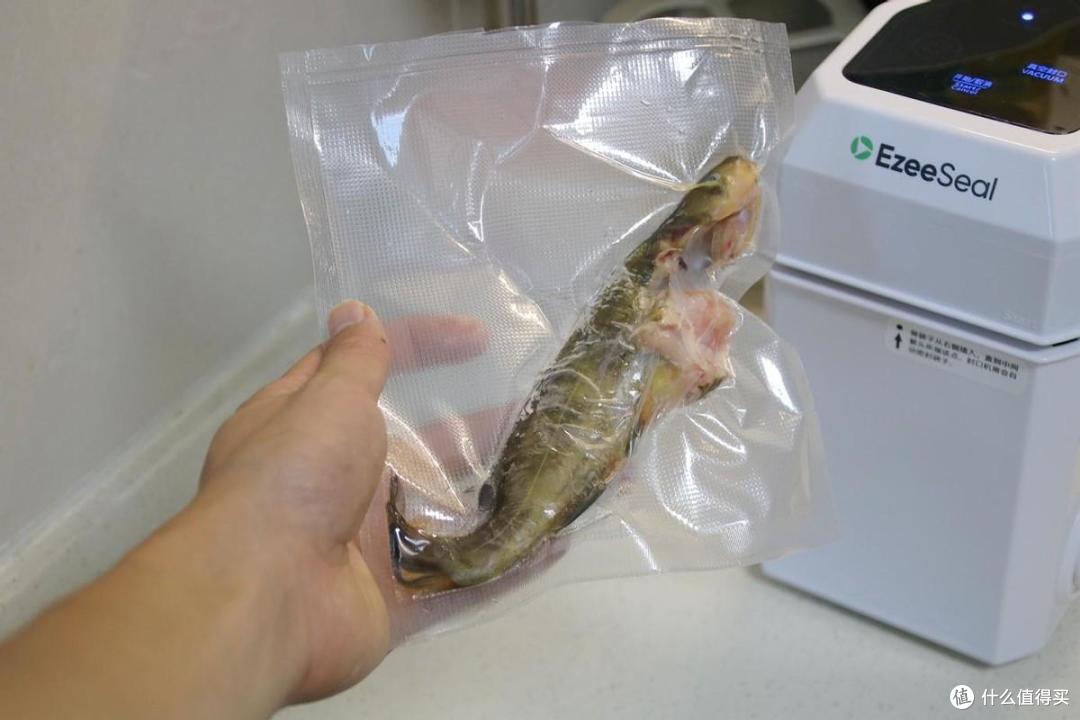 安全又好用+立式滚轮连续封口设计,EzeeSeal真空封口机体验